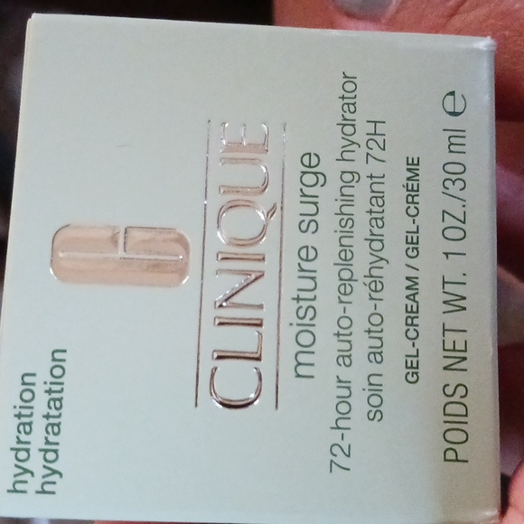 Clinique - Picture 5 of 5